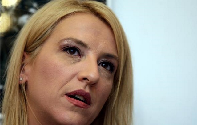Δήμος Κρωπίας: Κυρία Δούρου ελάτε να μας εξηγήσετε για τις χωματερές στα λατομεία μας!