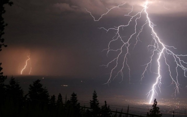 Σημαντική συμβολή από το Τμήμα Πολιτικής Προστασίας του Δήμου Σπάτων - Αρτέμιδας με συμβουλές για την αντιμετώπιση κακοκαιρίας από τους πολίτες!