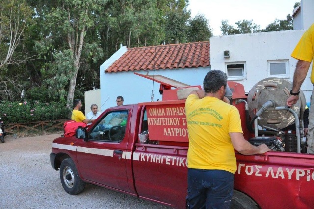 Πρωτοφανές περιστατικό: Θρασύτατοι έκλεψαν πυροσβεστικό όχημα από το Λαύριο!