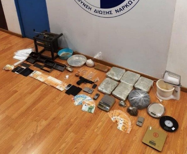 Χειροπέδες σε έμπορο ναρκωτικών στα Γλυκά Νερά!