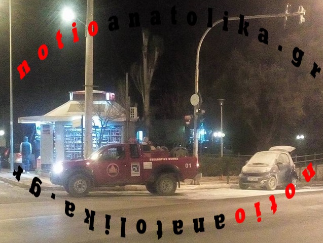 Αναστάτωση κοντά στο Κέντρο Υγείας Σπάτων από πυρκαγιά σε ΙΧ αυτοκίνητο! (Φωτός) 