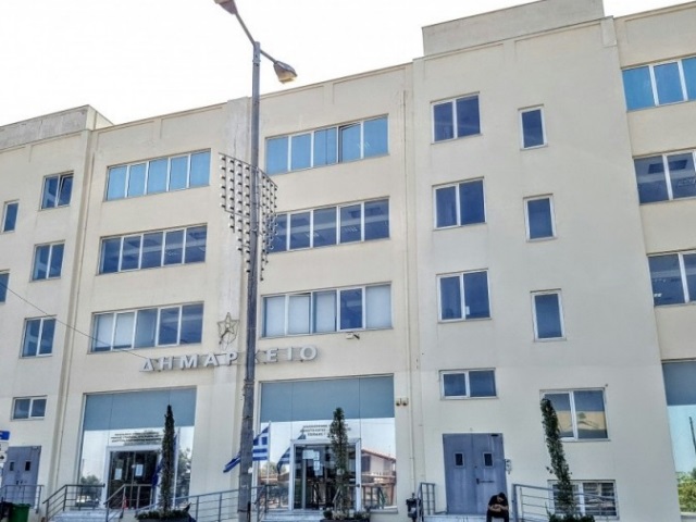 Πώς εξηγεί ο δικηγόρος των πολιτών το επεισόδιο στη δημοτική αστυνομία Σπάτων – Αρτέμιδας!