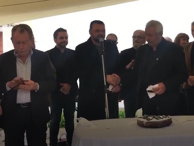 Aπρέπεια Φιλίππου κατά Κρητών και Γ. Σωφρόνη στην εκδήλωση κοπής πίτας της Ένωσης Κρητών Σαρωνικού! (Βίντεο) 
