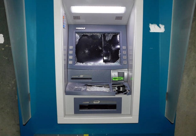 Τέλος δεν έχουν οι επιθέσεις σε ΑΤΜ στο Πόρτο Ράφτη!