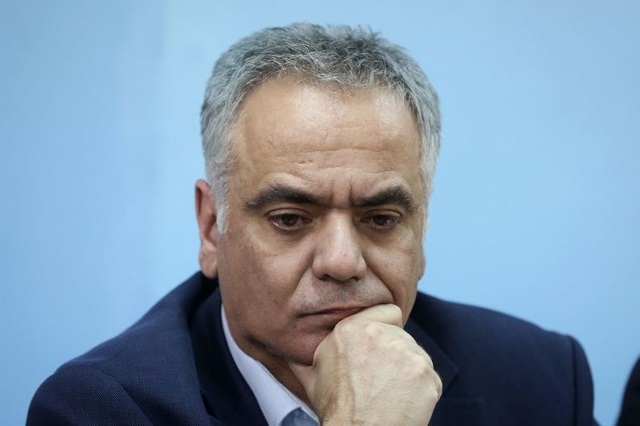 Κατ' εντολή Τσίπρα ο Σκουρλέτης με κατεβασμένο το κεφάλι έφερε τις αυτοδιοικητικές την ίδια ημέρα με τις ευρωεκλογές! (Τροπολογία & Βίντεο)