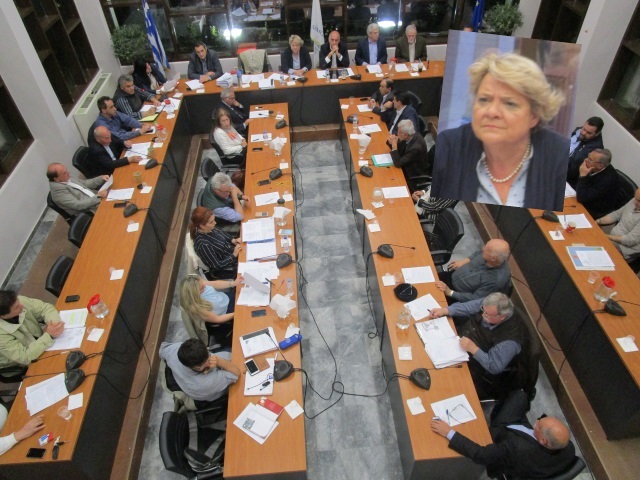 Δ.Σ. Σπάτων – Αρτέμιδας: Απρεπής επίθεση κατά της προέδρου και απαράδεκτες ύβρεις μεταξύ συμβούλων για ένα θέμα αλληλεγγύης! (Ηχητικό)