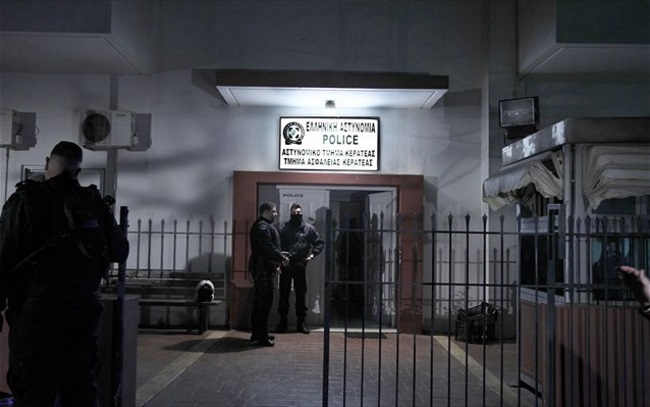 Χειροπέδες σε Αλβανό, κάτοικο Καλυβίων, για πλήθος κλοπών σε Κερατέα, Μαρκόπουλο και Καλύβια!