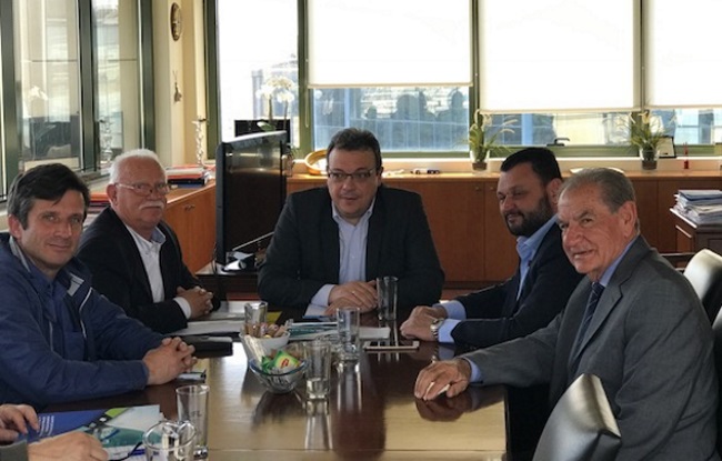 Το... παιχνίδι των Πειραιωτών παίζει και ο αν. υπουργός Σ. Φάμελλος για τη μεταφορά των λυμάτων του Σαρωνικού στην Ψυττάλεια