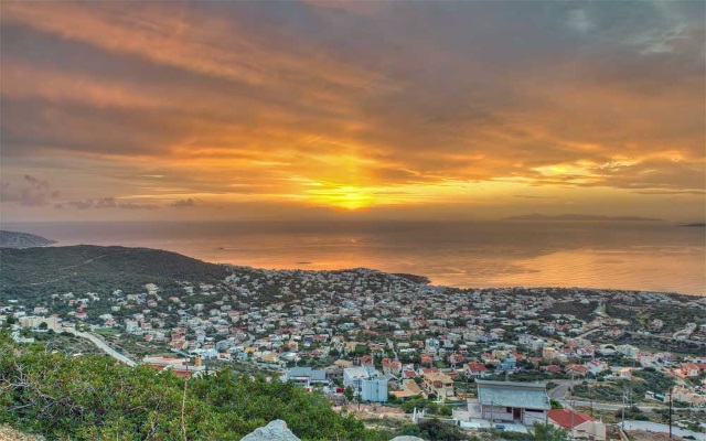 Απαξιώνονται μέρα με τη μέρα τα απούλητα σπίτια στην ανατολική Αττική! 