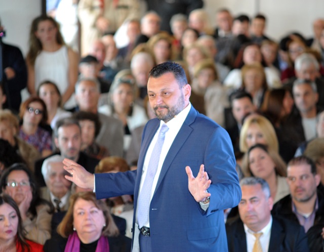 Τα δάκρυα ευγνωμοσύνης του Γ. Σωφρόνη προς τους Κορωπιώτες! (Βίντεο)