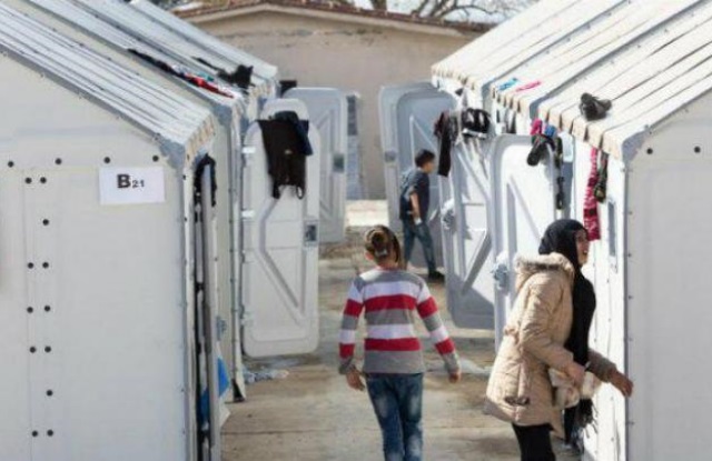 Τί πραγματικά «σκέφτεται» η κυβέρνηση για τη δημιουργία κλειστών δομών σε ακατοίκητα νησιά!