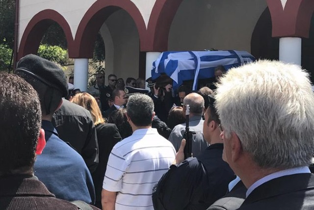Και όμως δεν είναι ψέμα: Εξώδικο από τους αστυνομικούς του αγήματος στην κηδεία του Δαρείου των ΜΑΤ για σε βάρος τους σχόλιο!