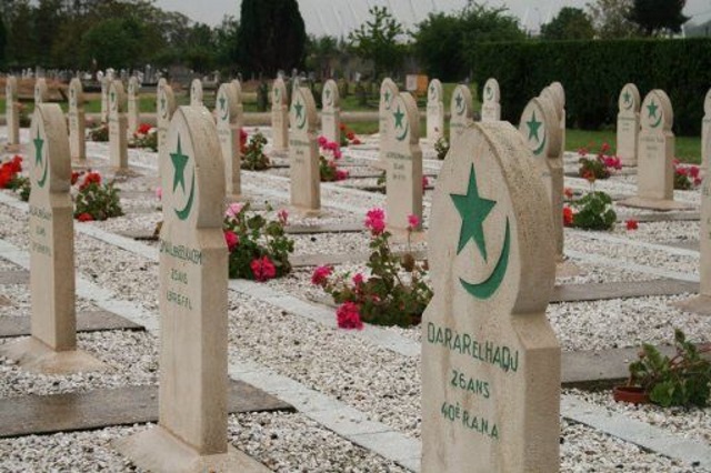 Κυβερνητικές σκέψεις για ίδρυση μουσουλμανικού τομέα μέσα στα νεκροταφεία της Αττικής!