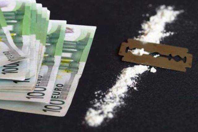 Άνθρωπος των Κολομβιανών καρτέλ του θανάτου ο εγκέφαλος της σπείρας ναρκωτικών στη Βούλα;
