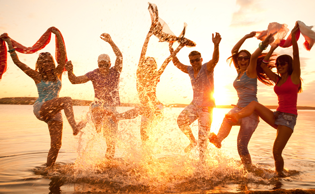 Welcome summer party για μεγάλους στο Πανόραμα Βούλας