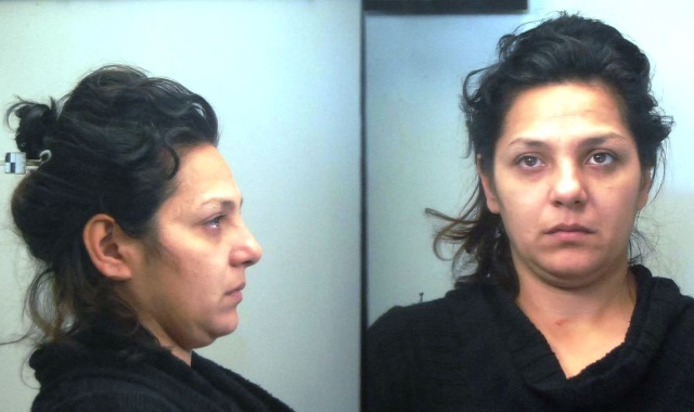 Αυτή είναι η 35χρονη που με την υπόσχεση άγριου σεξ ξάφριζε ηλικιωμένους, σε Αρτέμιδα, Μαραθώνα και Ραφήνα! (Φωτός)